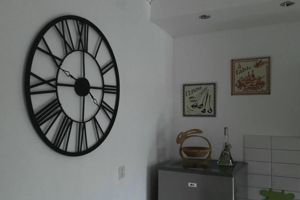 Bel Appartement Au Coeur De La Cite Medievale Sommières Dış mekan fotoğraf