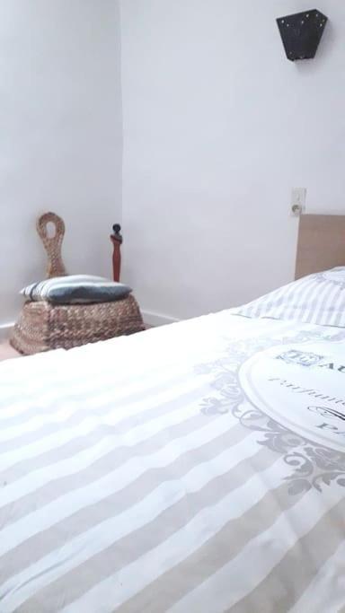 Bel Appartement Au Coeur De La Cite Medievale Sommières Dış mekan fotoğraf